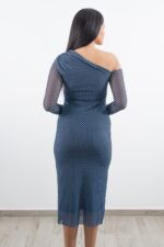 Vestido negro corto con corte recto – vista trasera